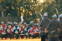 Dawid-Slowinski-Slowianscy-wojowie-podczas-rekonstrukcji-historycznej